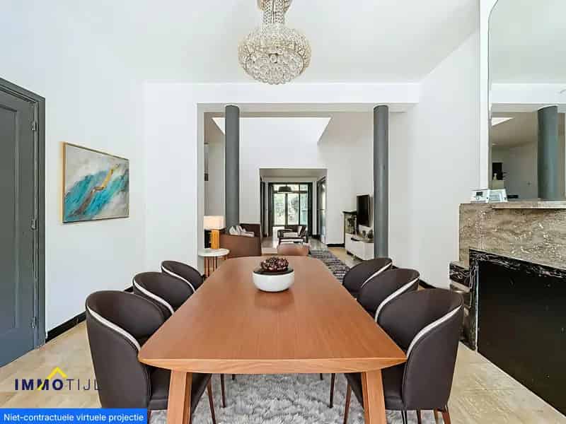 Karaktervolle stadswoning met 5 slaapkamers en buitenruimte!