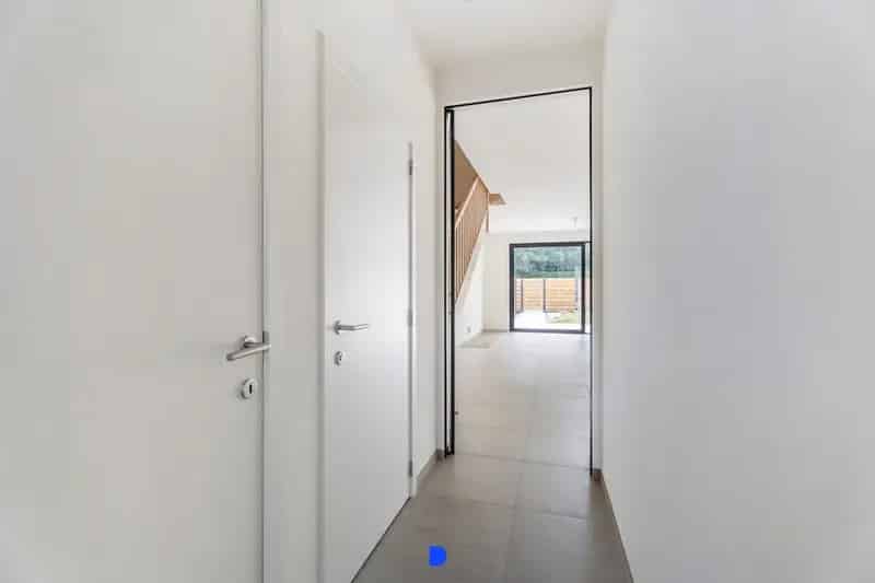 Prachtige nieuwbouwwoning in het centrum van Oostnieuwkerke