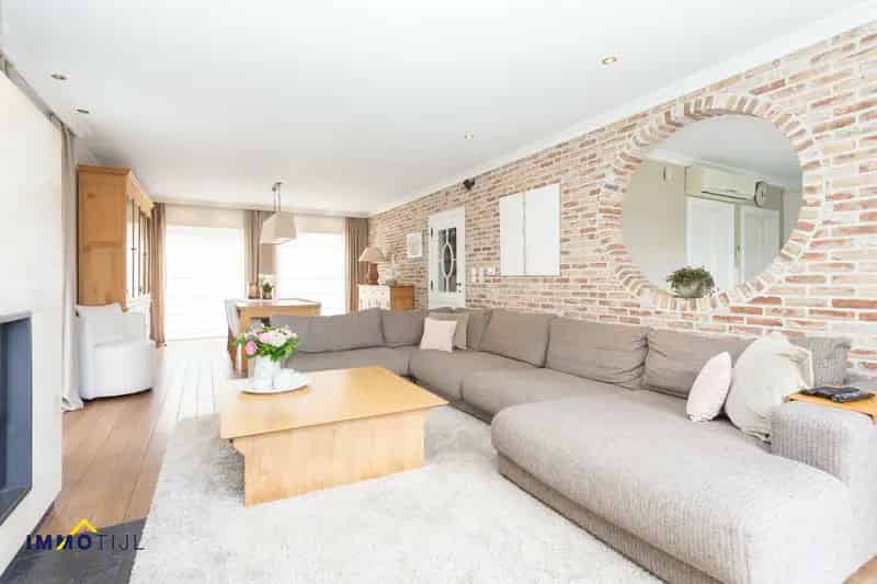 Luxevilla met 3 kamers en prachtige tuin + loods!