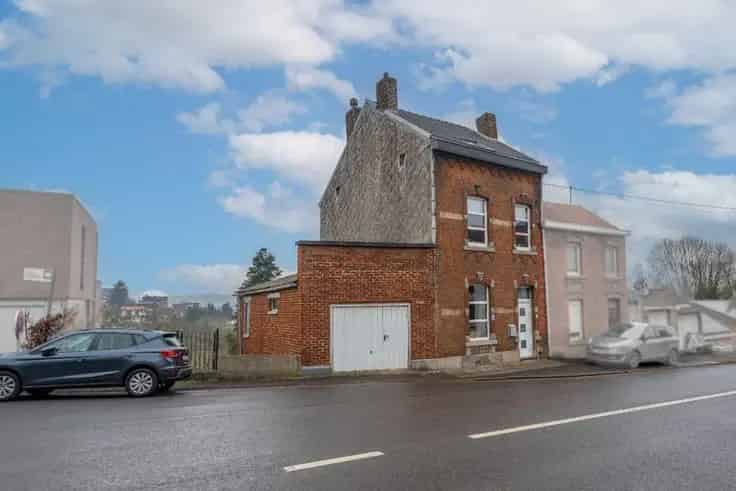 Huis Te Koop 2 slaapkamers Grote Tuin Garage