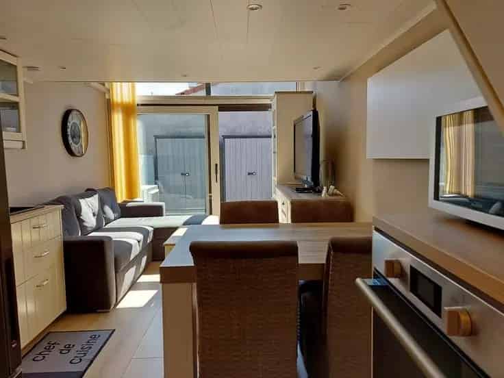 Studio Te Koop