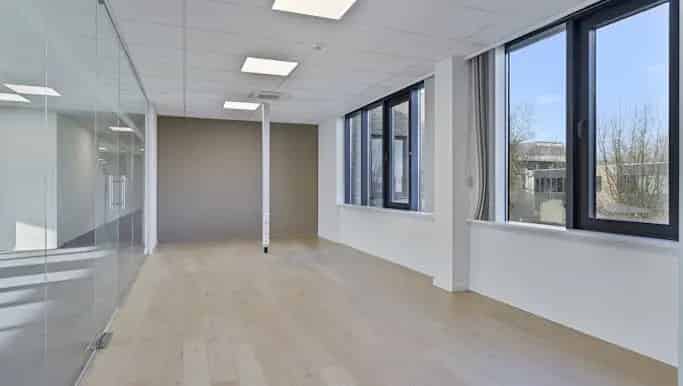 Kantoor te koop in President Kennedypark 27, Kortrijk - Dewaele
