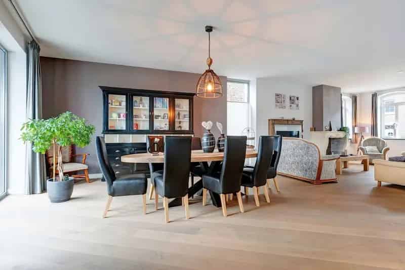 Prachtig authentiek herenhuis met ruime loods en garage in de Voerstreek!
