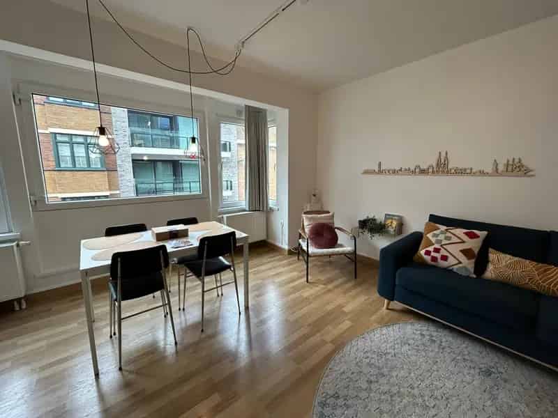 Instapklaar appartement tussen jachthaven en centrum Oostende.