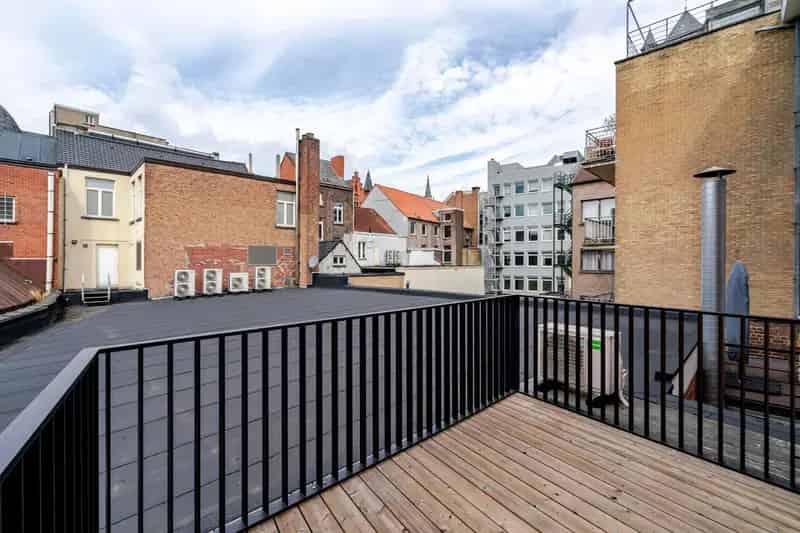 Luxueus appartement met terras te huur in centrum Gent!
