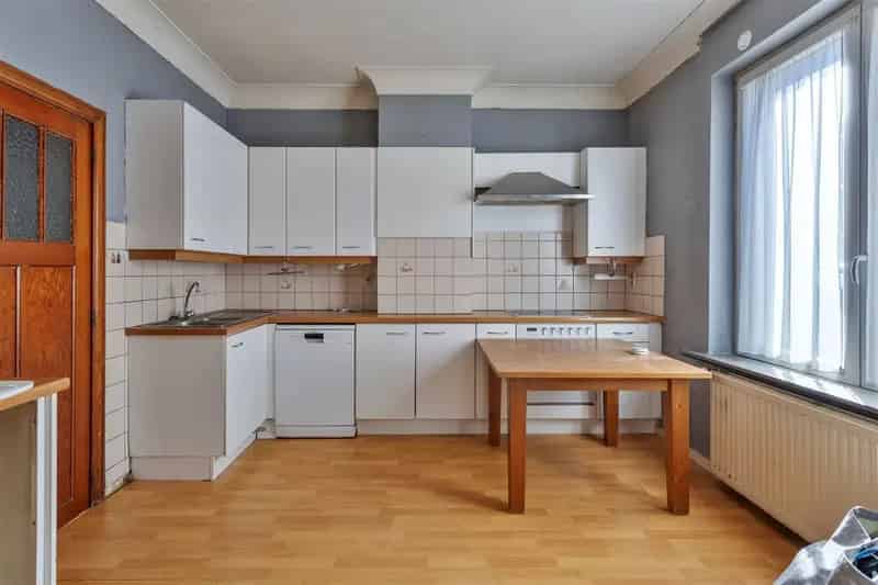 Te renoveren gezinswoning