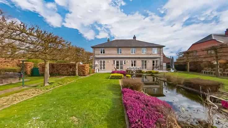 Villa Te Koop