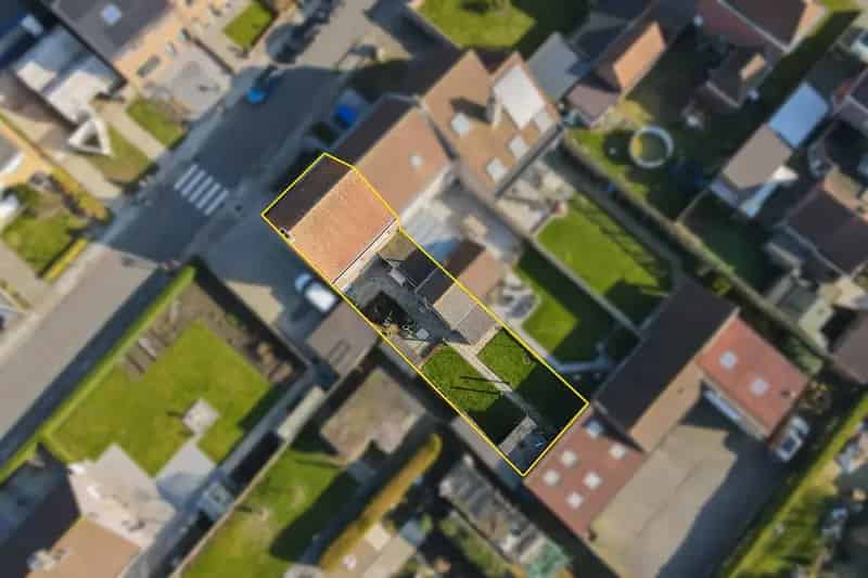 Ruime woning op rustige ligging in Eernegem
