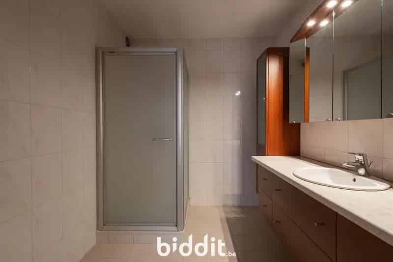 OP TE FRISSEN APPARTEMENT