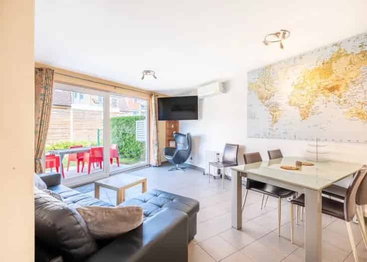 Appartement Te Koop Sint Idesbald - Instapklaar met Tuin en Parking