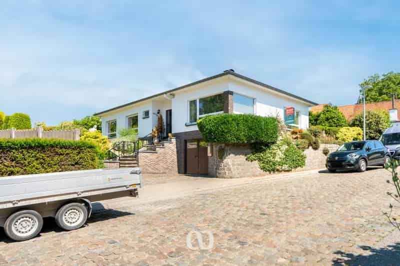 Huis te huur Volkegem: Charmante woning met 3 slaapkamers en ruime kelder