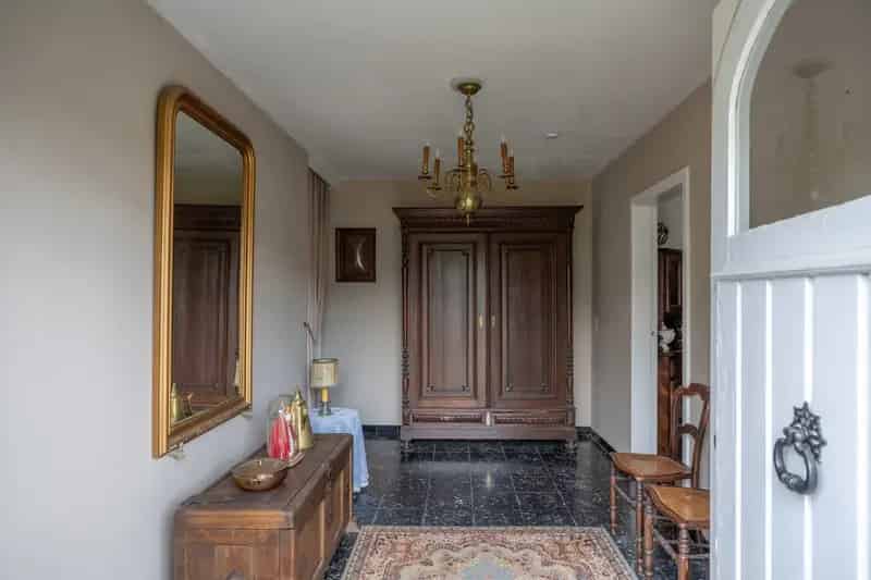 Te renoveren gelijkvloerswoning op mooi perceel van 1.437 m²