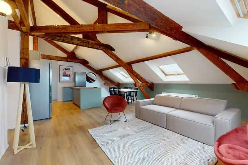 Appartement met zeven slaapkamers in Bruxelles