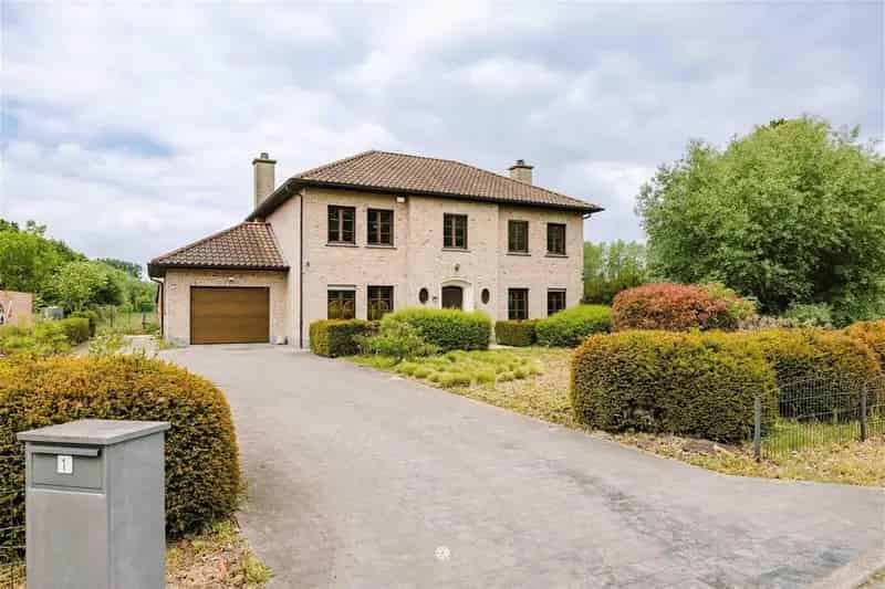 wonen in alle rust, ruimte en groen op een unieke locatie in Hingene