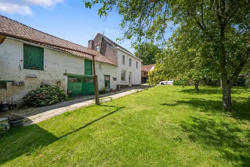 Projectgrond voor twee open bebouwingen of totaalrenovatie