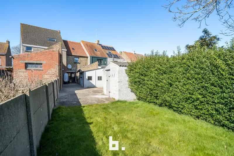 Te renoveren woning in Snaaskerke