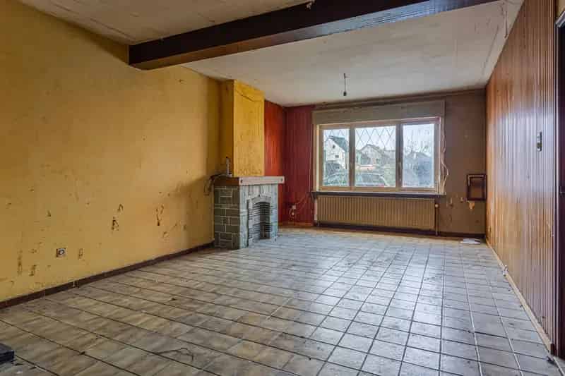 Ruime, te renoveren woning op toplocatie