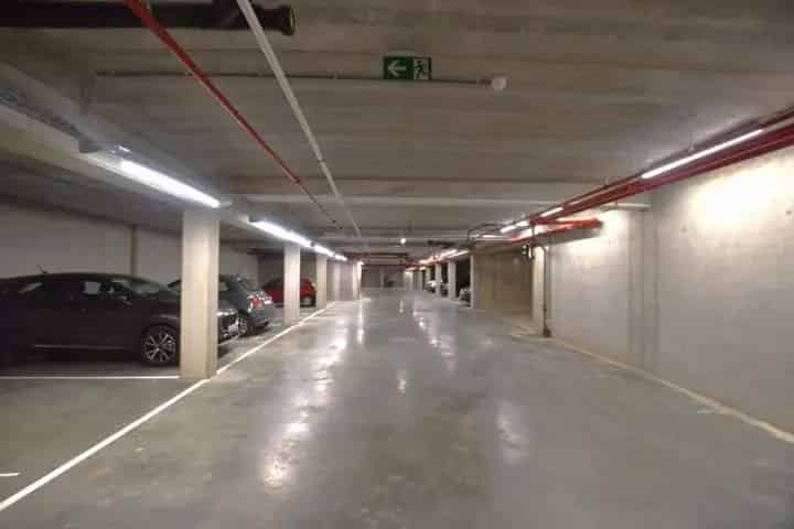 Overdekte parkeerplaats te koop in Mol