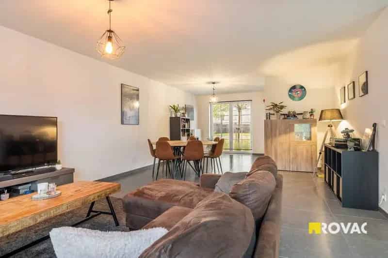 Recente en instapklare woning met 4 slaapkamers in een rustige woonomgeving