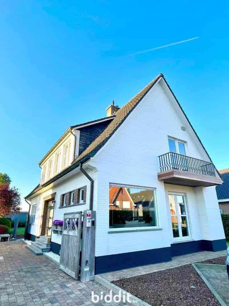 Ruime instapklare open bebouwing met 4 slaapkamers