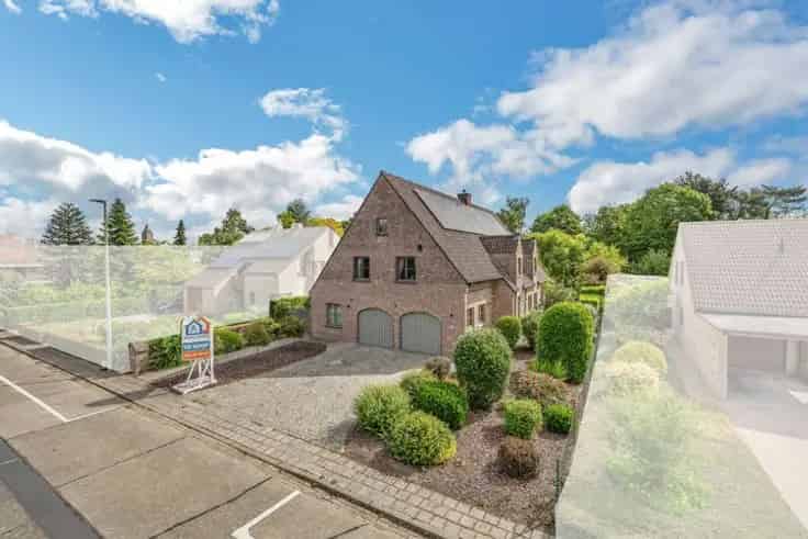 Landelijke Villa te Erembodegem - 4 slaapkamers - Recente Renovatie