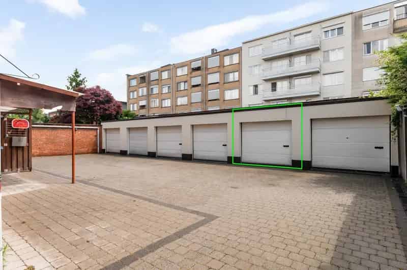 Appartement te huur 3 slaapkamers garage terras