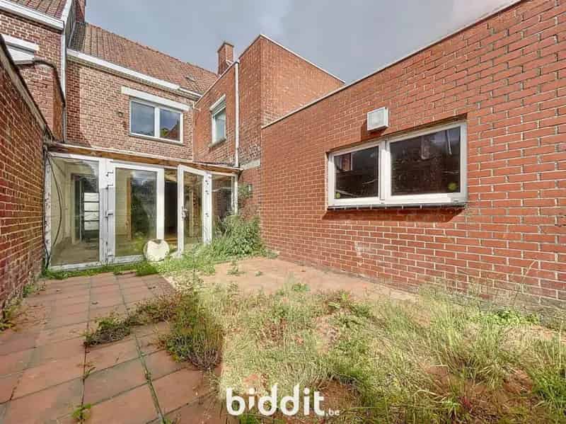 TE RENOVEREN WONING