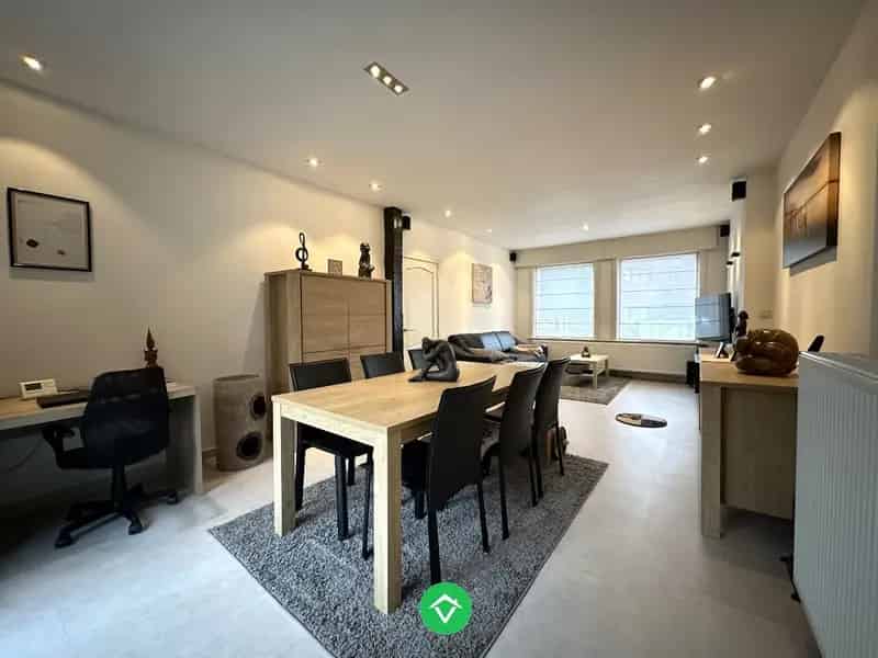 Instapklare gezinswoning met vier slaapkamers en gunstige ligging