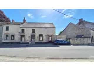 Huis te koop - Fermette en pierre avec 3 chambres et grenier