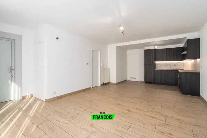 Gerenoveerd en instapklaar appartement met groot terras op toplocatie in Knokke-Heist