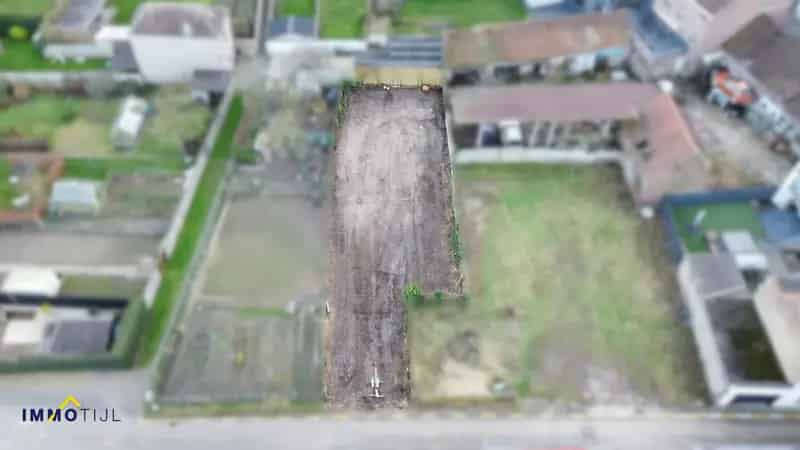 Zuidwest georiënteerd perceel grond voor een halfopen woning