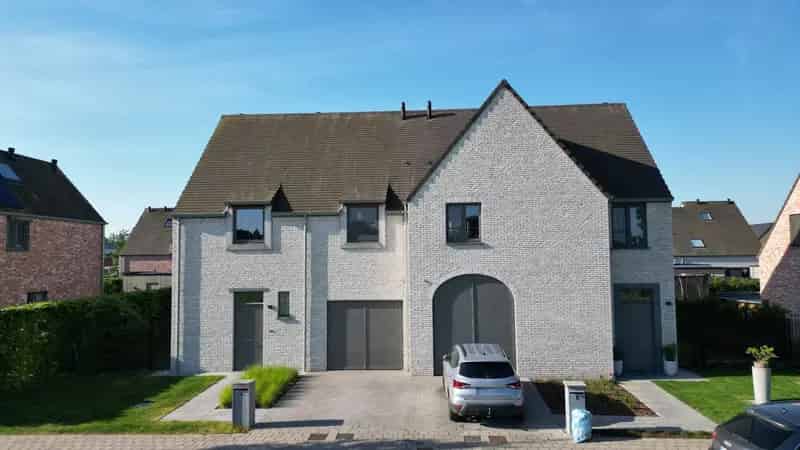 Halfopen Energiezuinige Nieuwbouwwoning