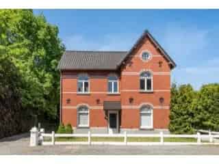 Huis te koop Merelbeke - Ruime woning met grote tuin
