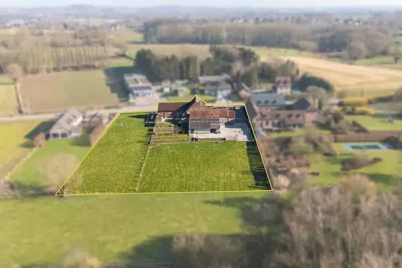 Gerestaureerde hoeve met mogelijkheid tot extra weiland