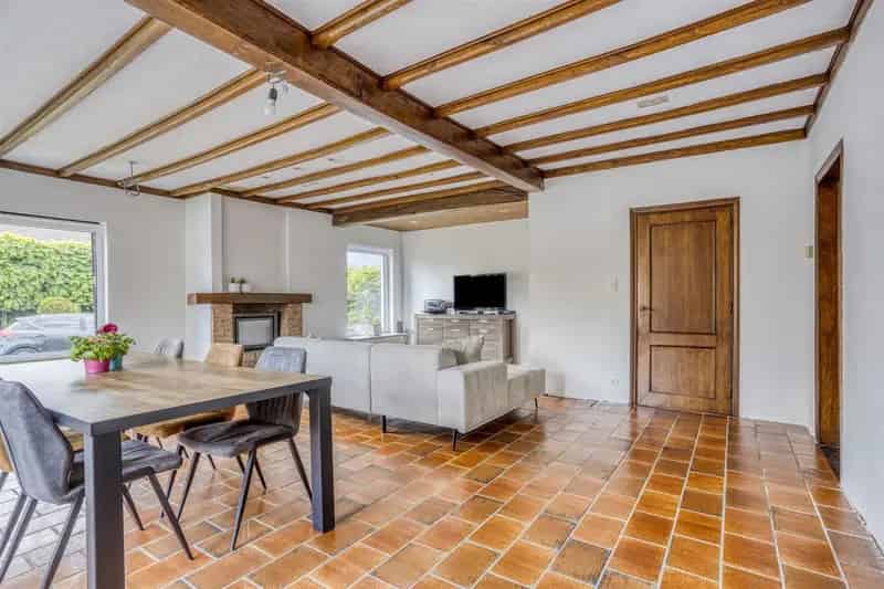 TE KOOP: Deels gerenoveerde woning te Zonhoven!