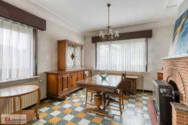 Rustig gelegen driegevelwoning met zonnige tuin & extra uitbreidingsmogelijkheden