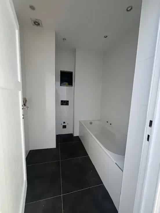Huis Te Koop: 6 Slaapkamers, 3 Badkamers, Terras - Renovatie Nodig