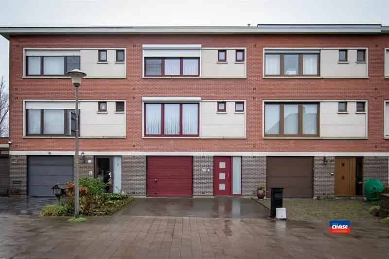 Huis te Koop Hoboken: Bel-	Etage 3 Slaapkamers Tuin Garage