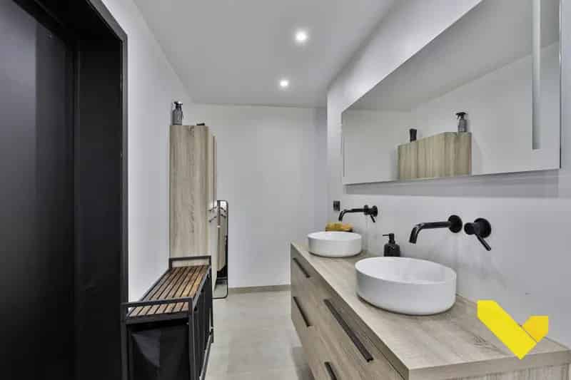 Prachtige Gerenoveerde Woning (Epc Label A)  Te Koop Te Mol!