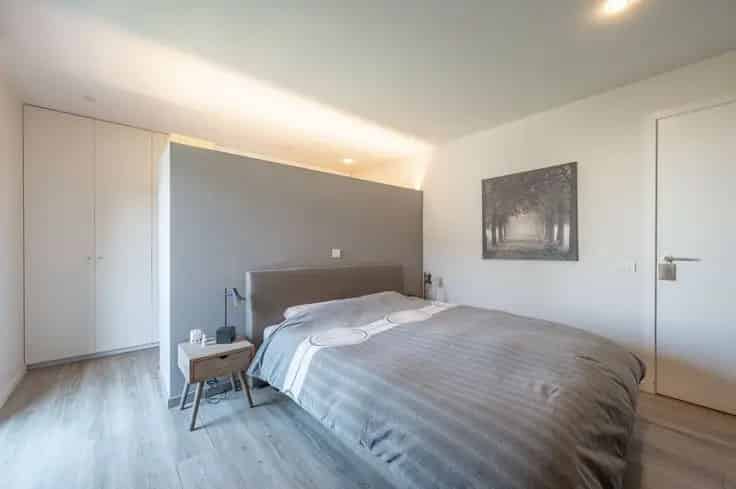 Huis Te Koop Wingene: Instapklare Woning met Loods