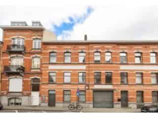Appartement te koop 600m² Laken