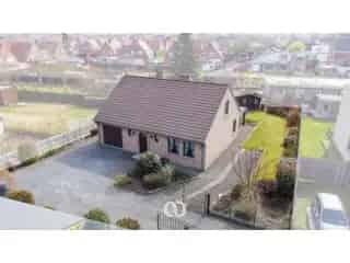 Huis te koop Avelgem - Rustige open bebouwing met tuin