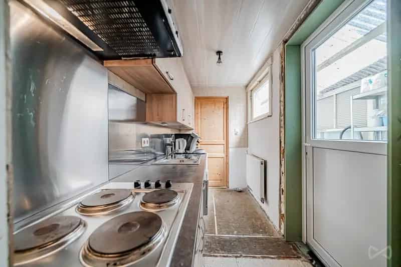 Huis met drie slaapkamers in Escanaffles