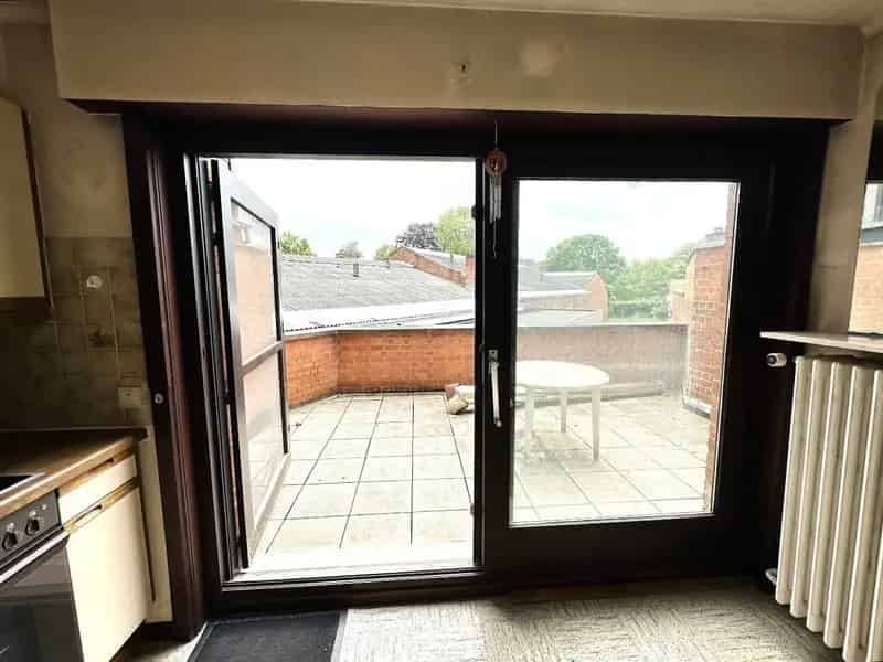 Ruime bel-étage woning met garage, diepe tuin en lift, Torhout