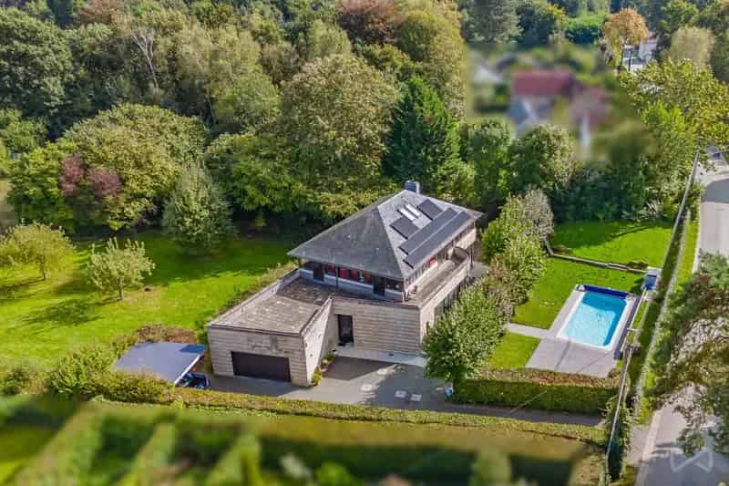 Villa met zes slaapkamers in Grez-doiceau