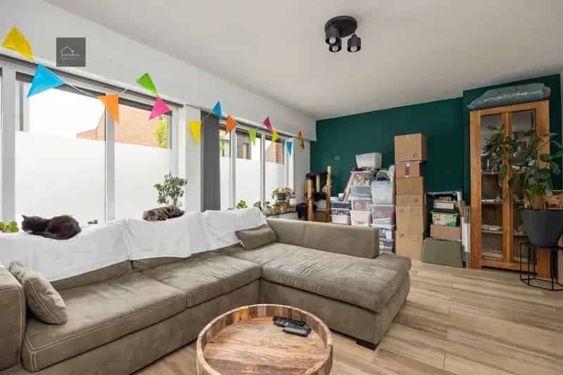 HOB met 4 slaapkamers en 2 badkamers