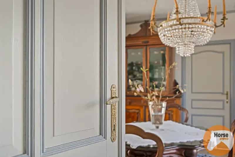 WOUBRECHTEGEM- Karaktervolle renovatiewoning op 1ha 25a 50ca