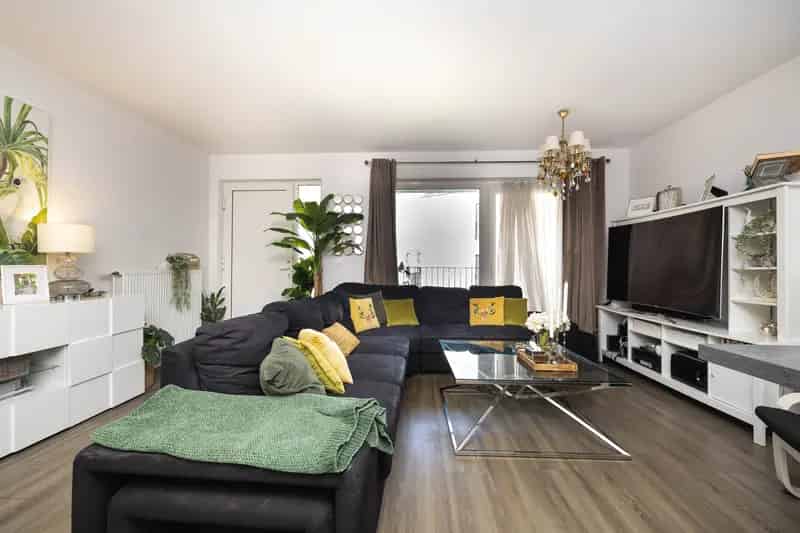 Appartement te Koop Scharbeek 1 Slaapkamer 72m²