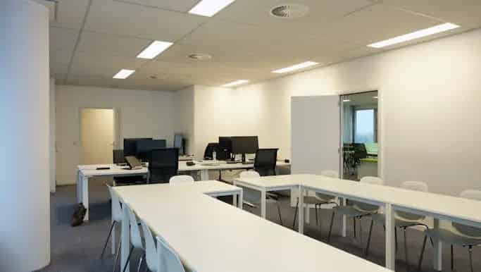 Kantoor te koop in Kwadestraat 151B, Roeselare - Dewaele
