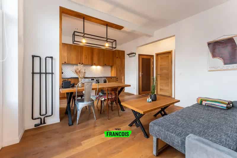 Gerenoveerd appartement met twee balkons in centrum van Blankenberge